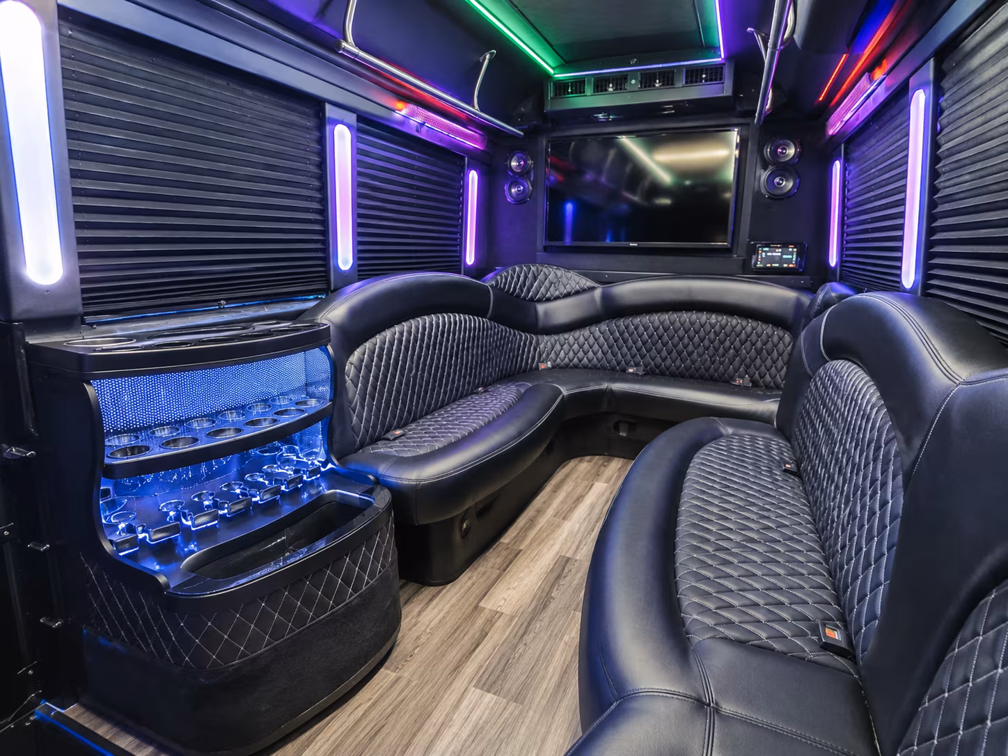 corporate bus rentals for lincoln trade shows and multi day business events
