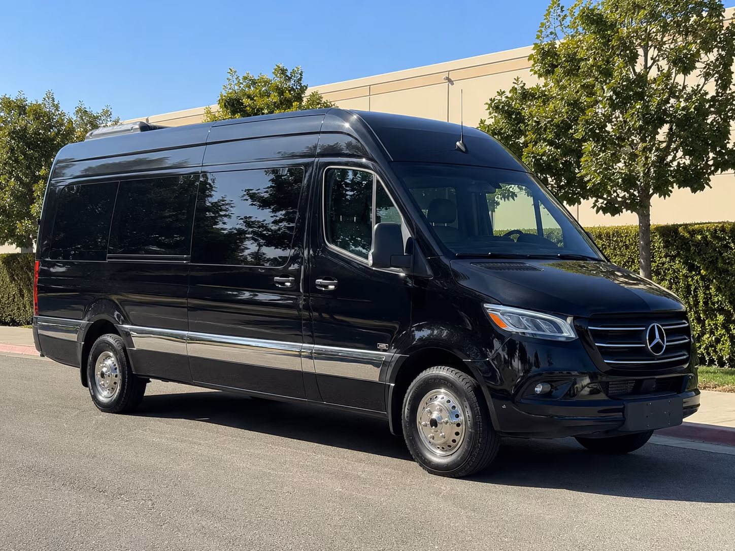 find the perfect transportation for your next convention or trade show 5