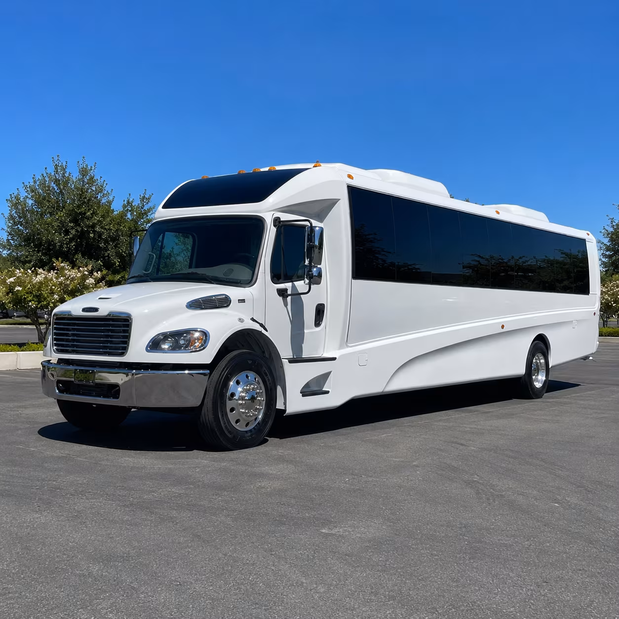 lincoln 28 passenger minibus
