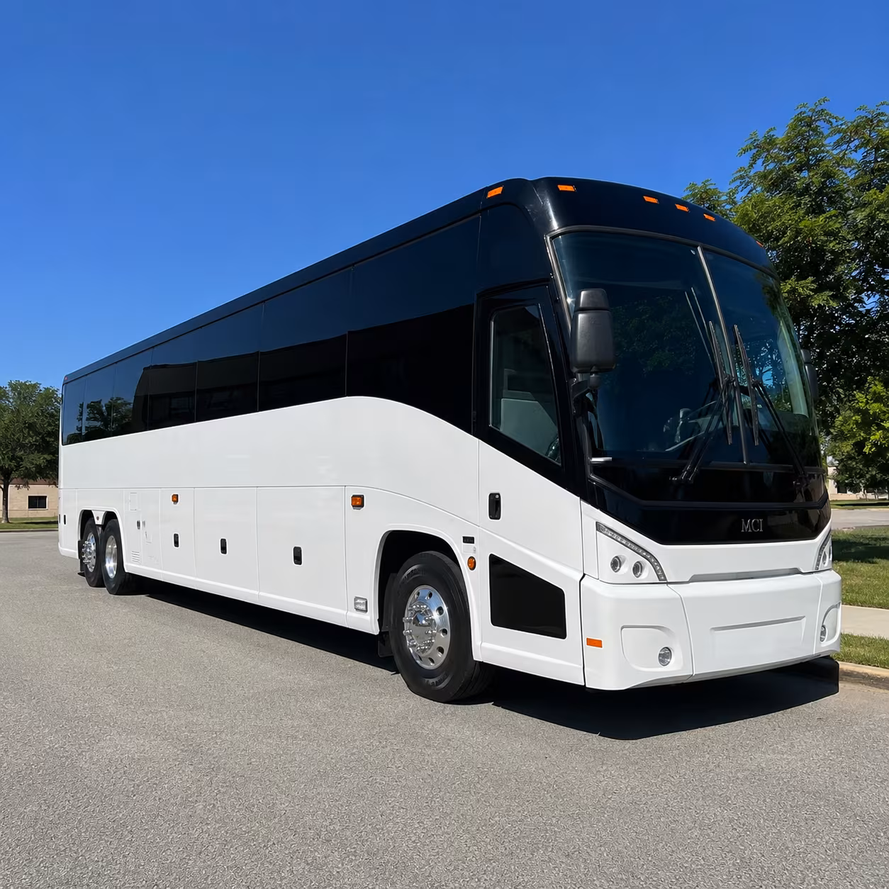 lincoln 40 passenger charter bus