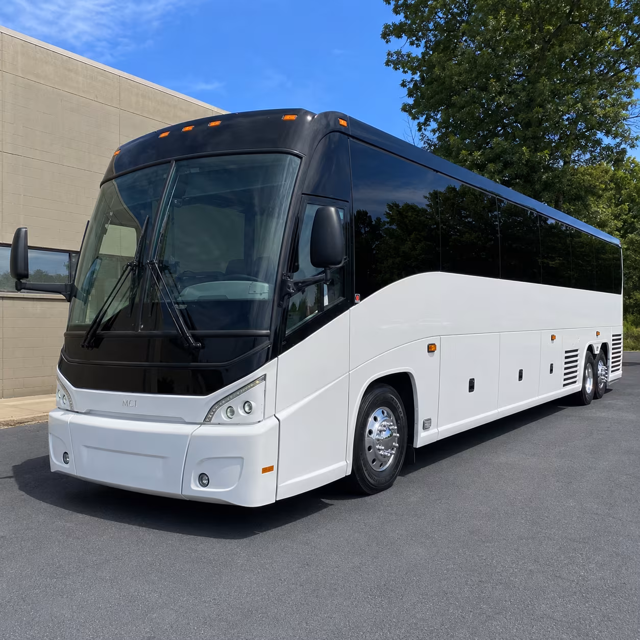 lincoln bus rental service area
