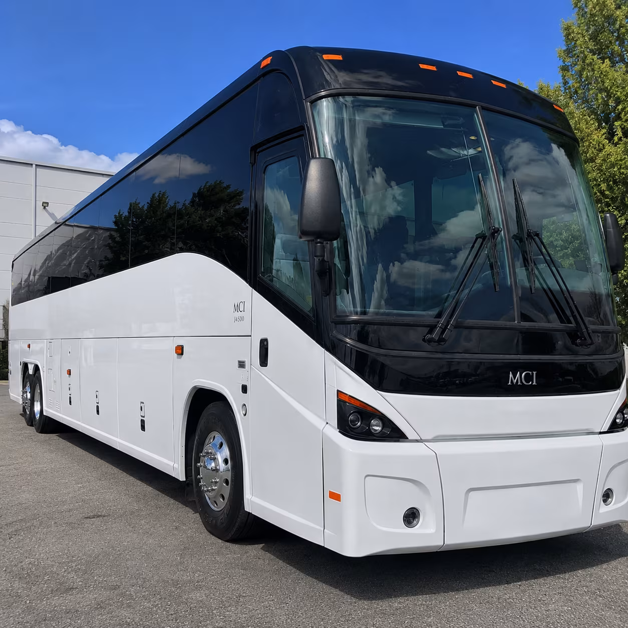 lincoln charter bus