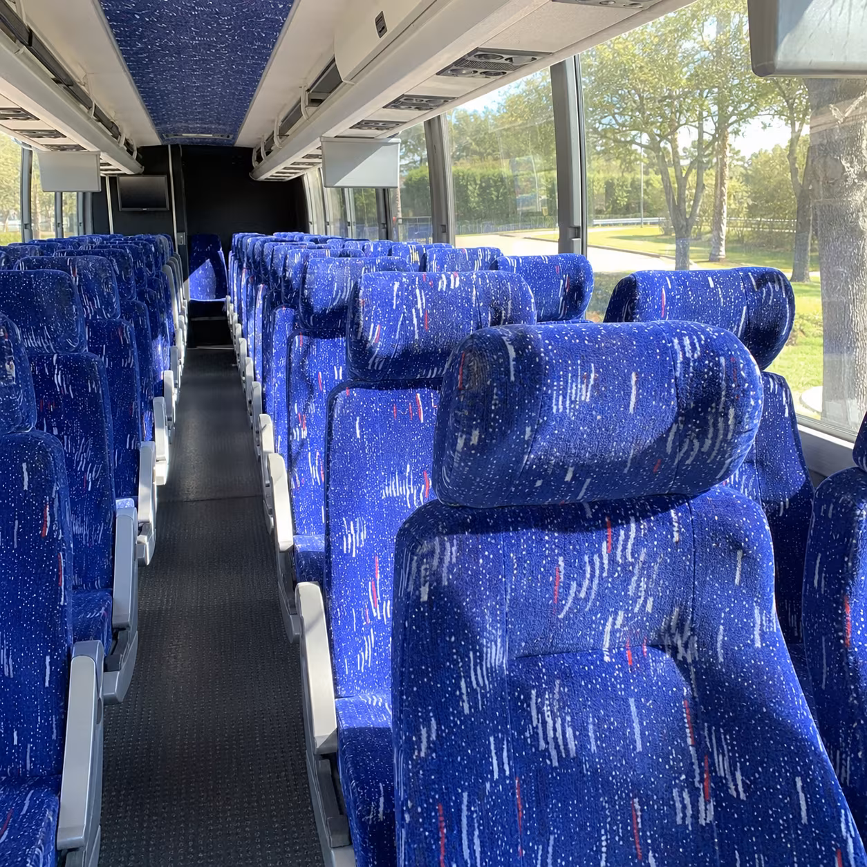 lincoln minibus rentals