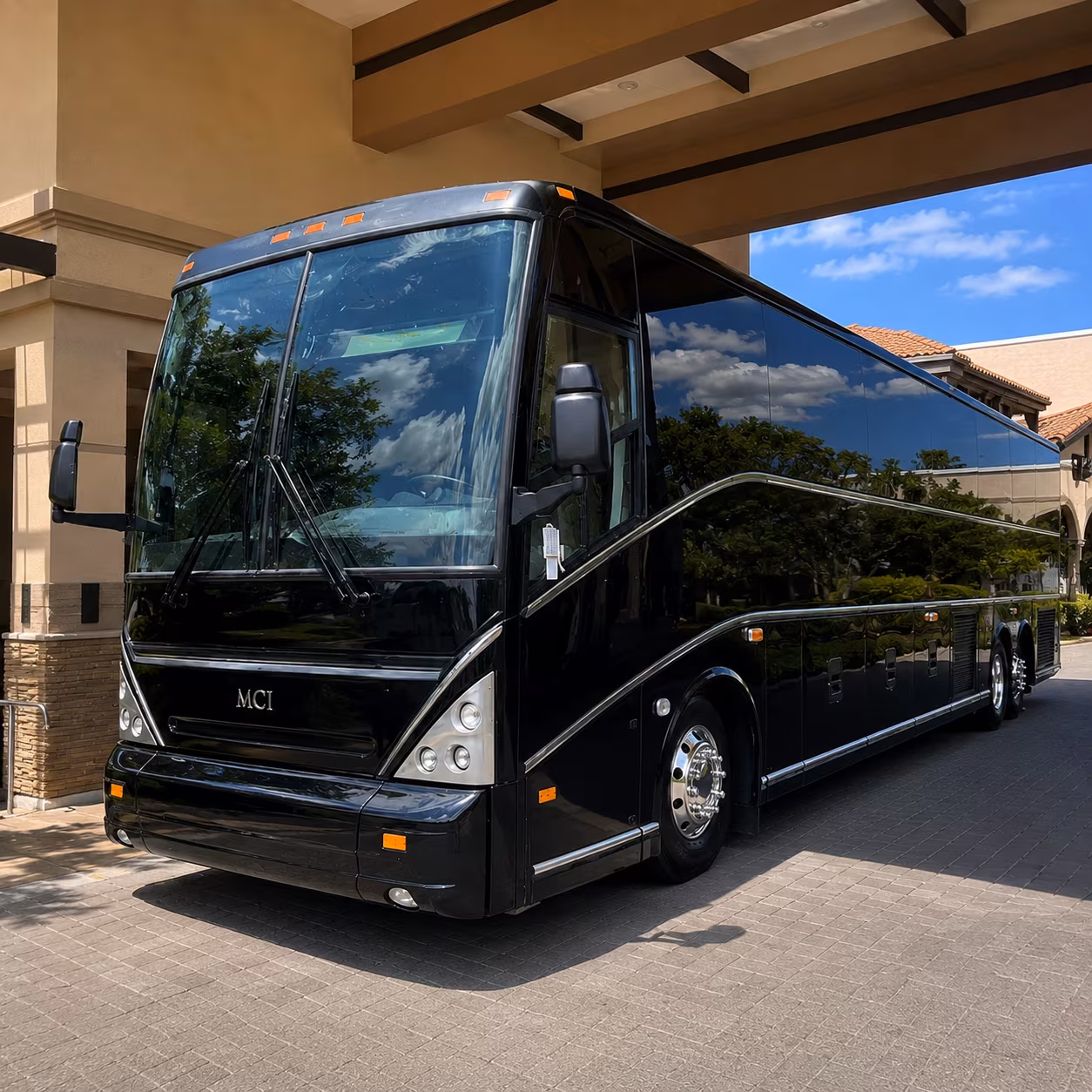 lincoln private event charter bus rental
