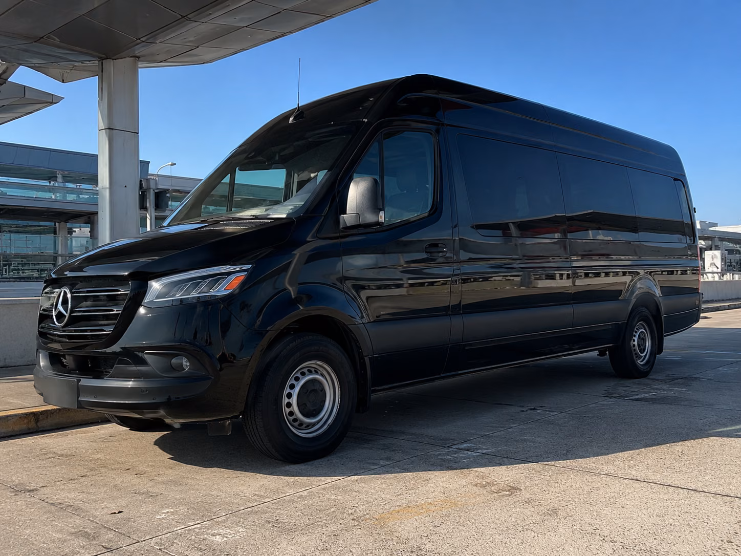 sprinter vans and minibuses for lincoln wedding party transportation